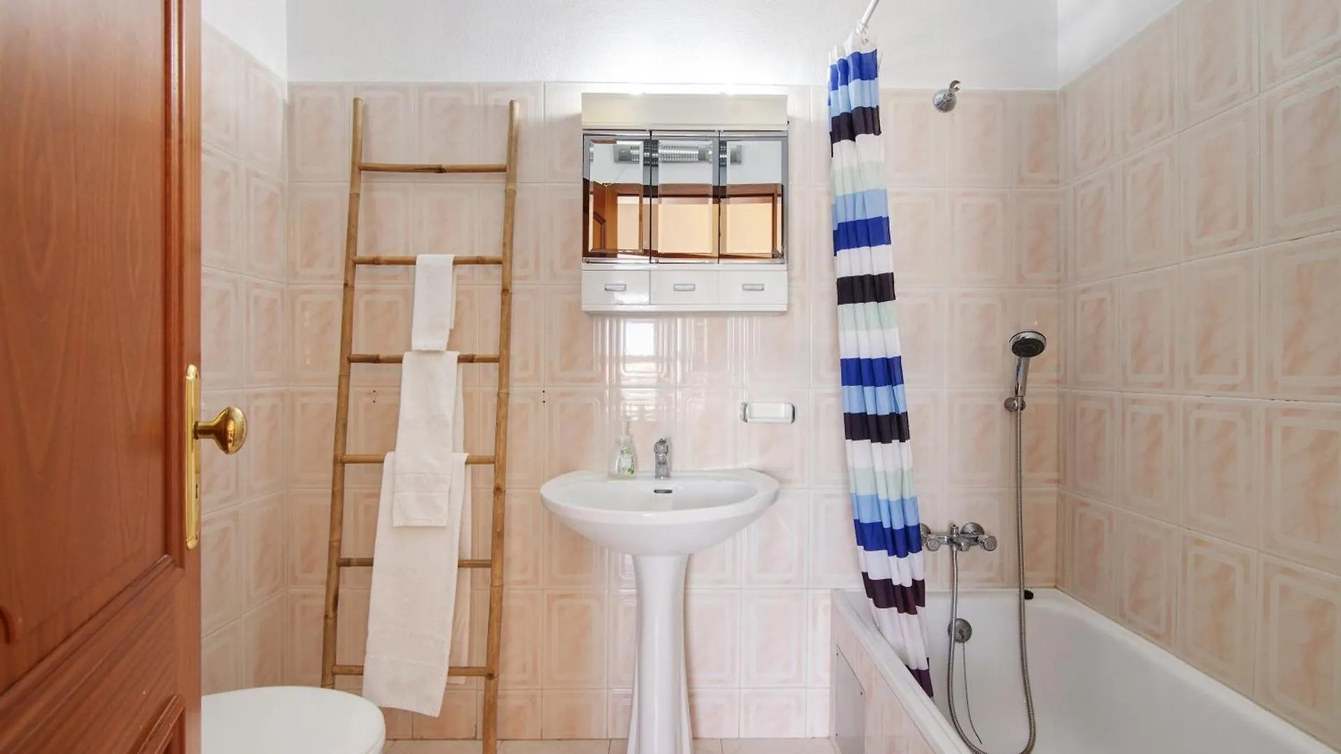 Apartment Casa Vespa Armacao de Pera
