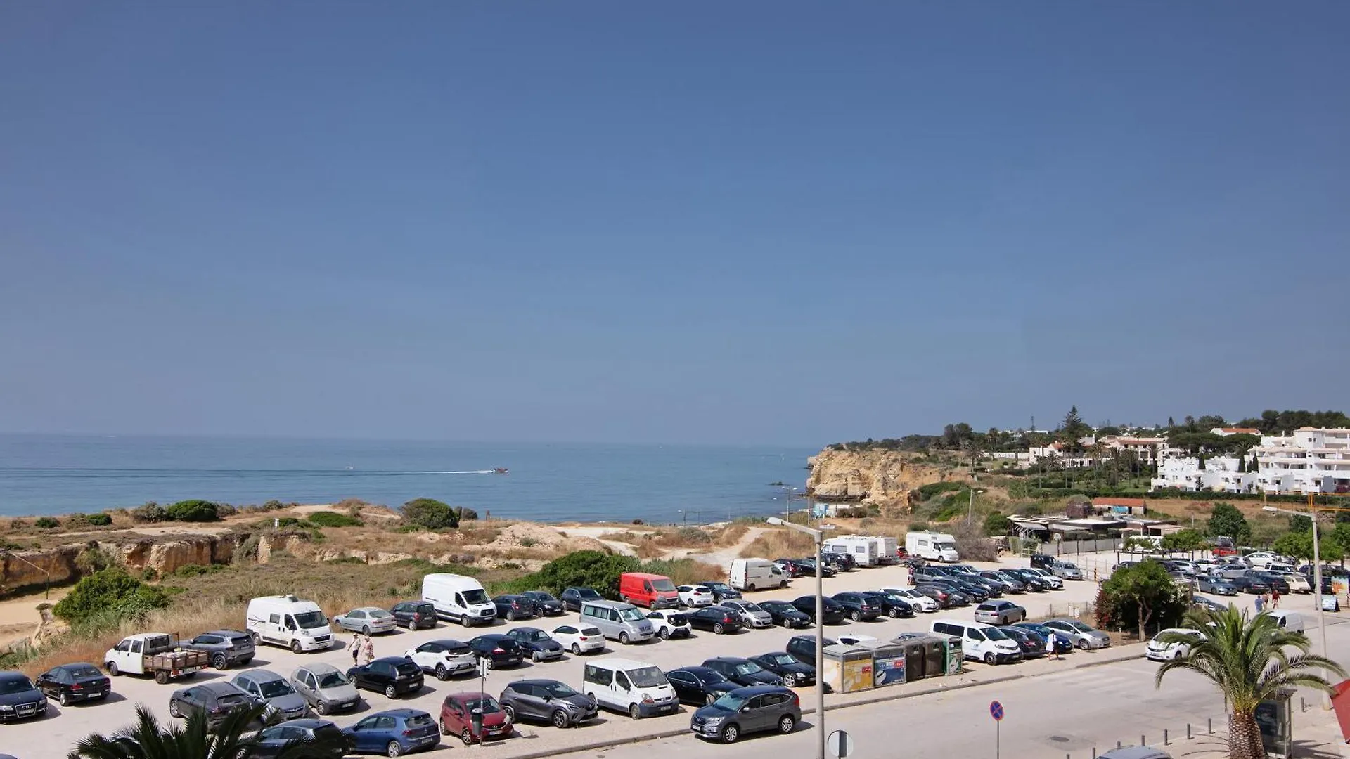 Casa Vespa Armacao de Pera