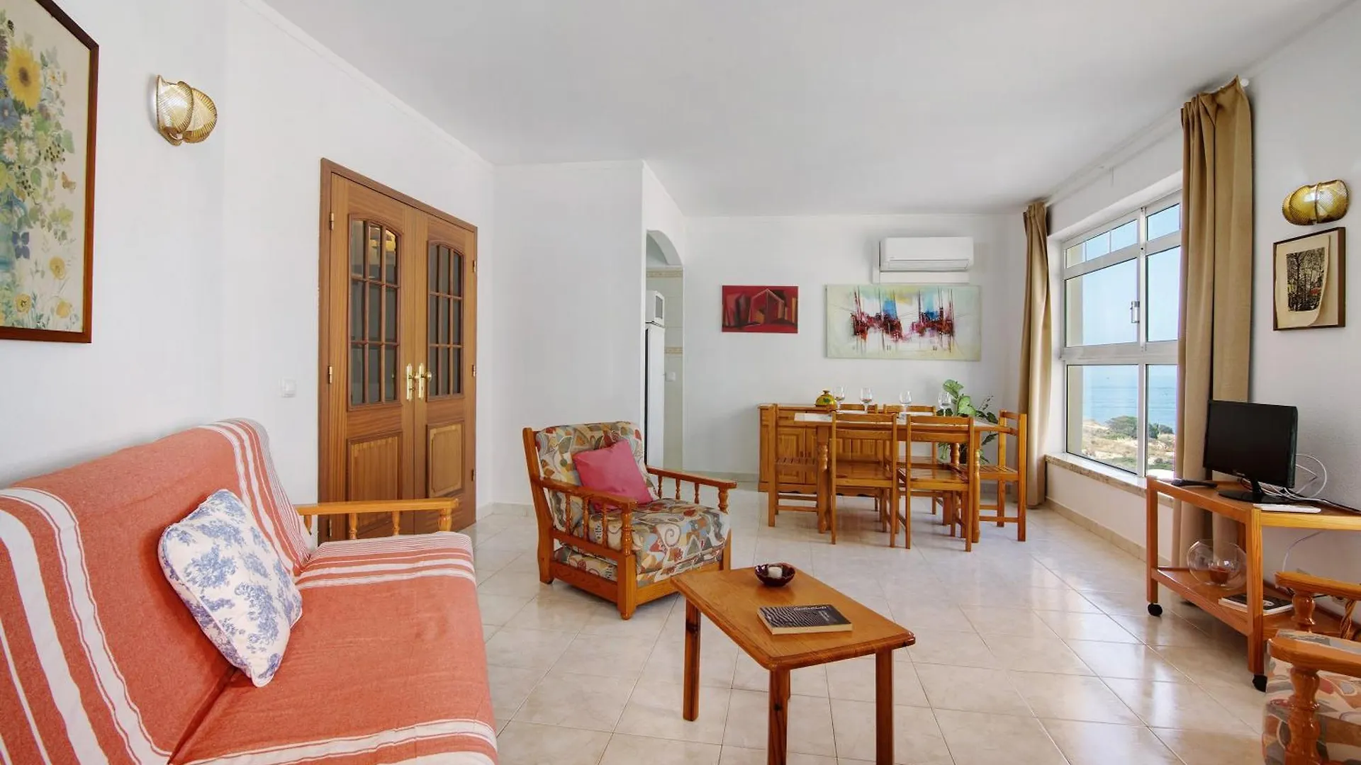 Casa Vespa Armacao de Pera 0*,  Portugal